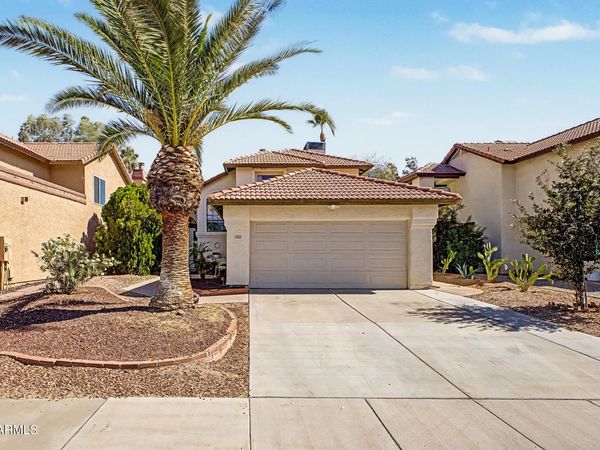 929 E MANOR Drive, Chandler, AZ 85225
