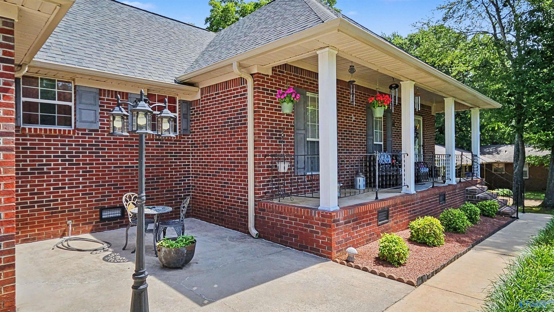713 Cloverdale Court, Athens, AL 35611 Main Photo