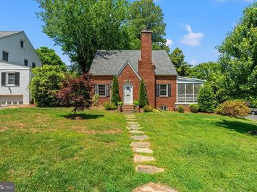 4501 18TH STREET N, ARLINGTON, VA 22207