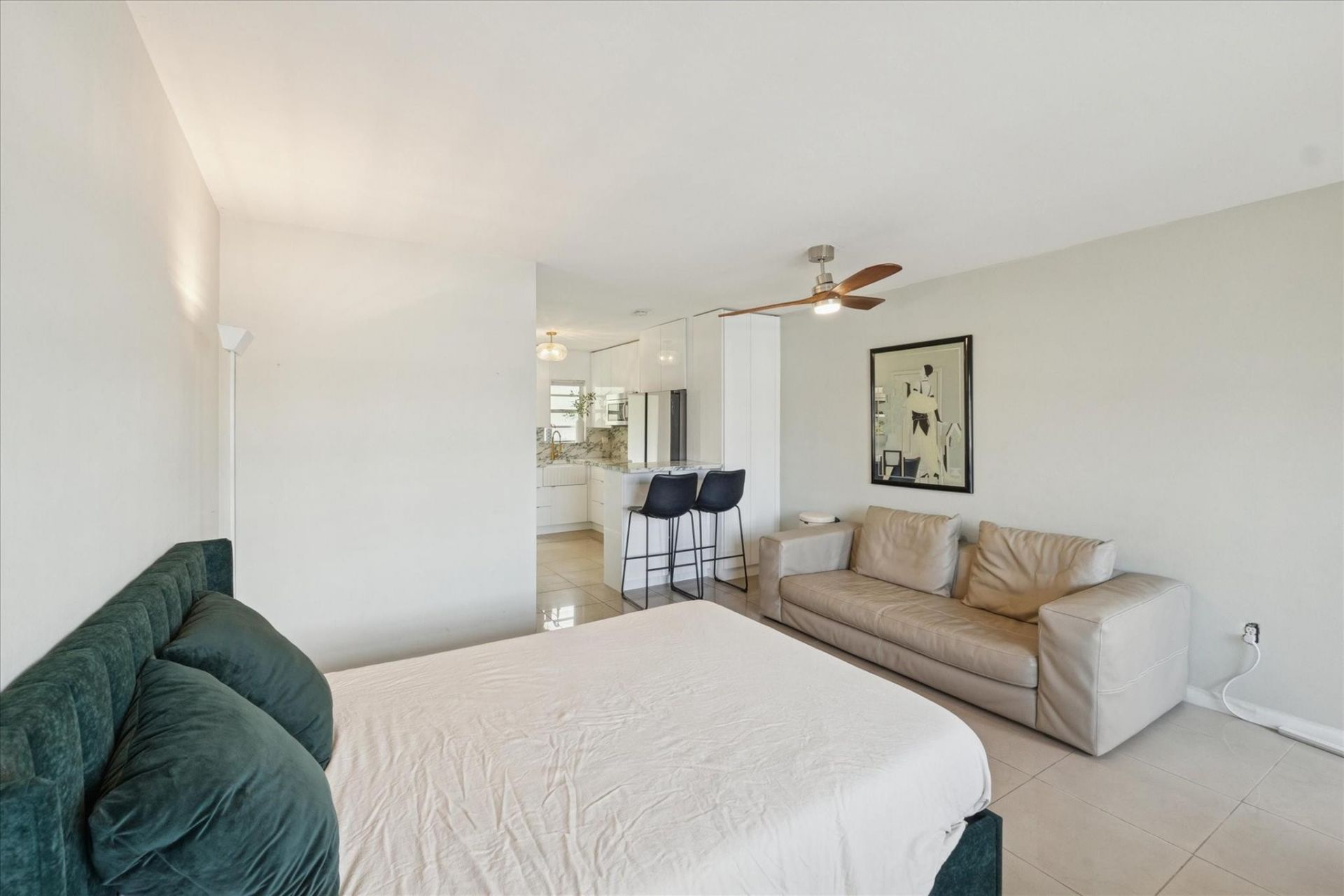 851 Meridian Avenue, Unit 33, Miami Beach, FL 33139 Photo
