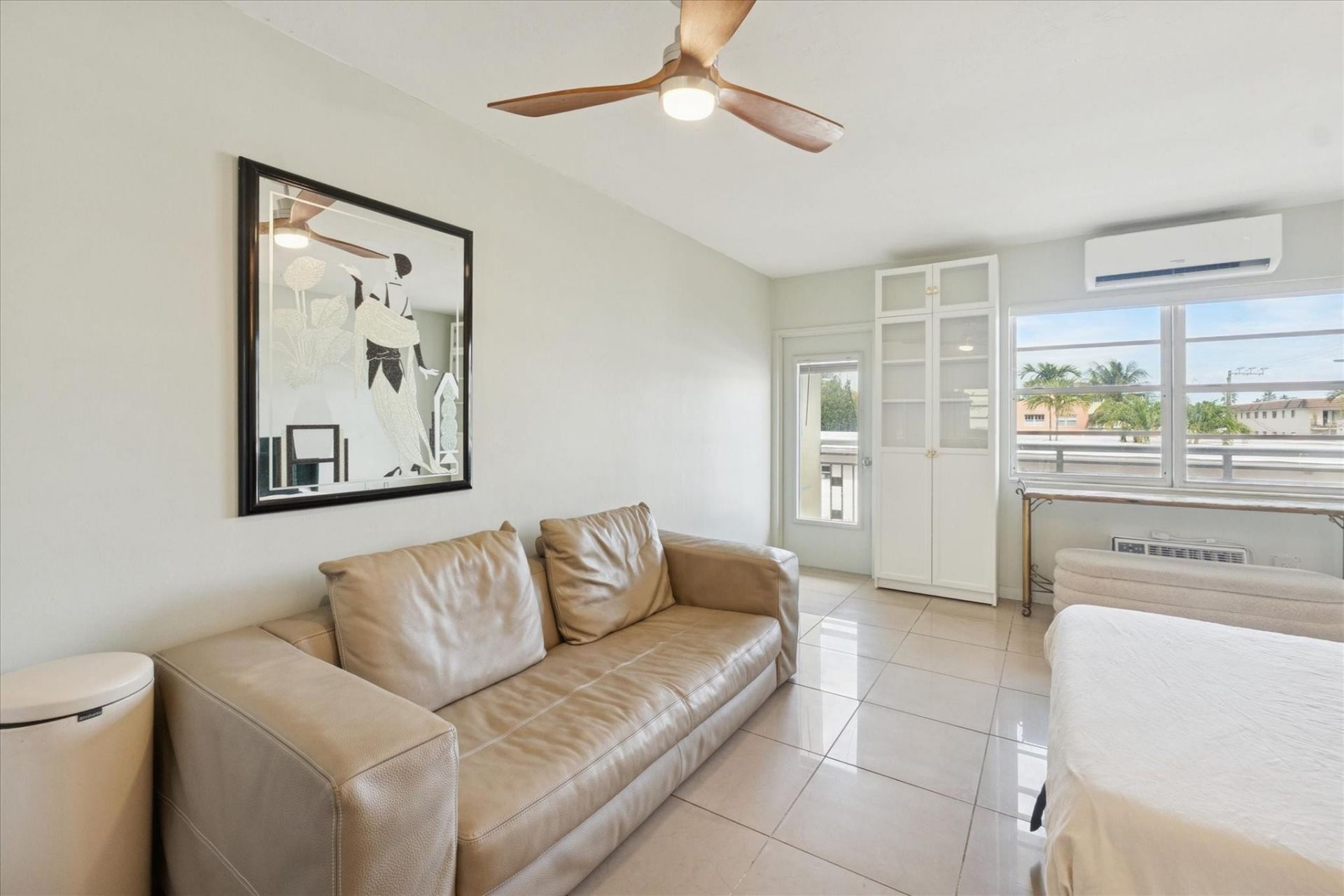 851 Meridian Avenue, Unit 33, Miami Beach, FL 33139 Photo