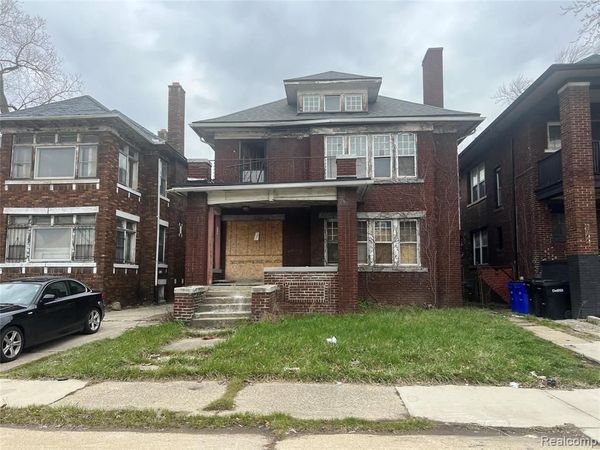 2052 Clairmount Street , Detroit, MI 48206