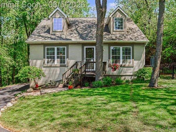 9790 Norman Road, Springfield Twp, MI 48348