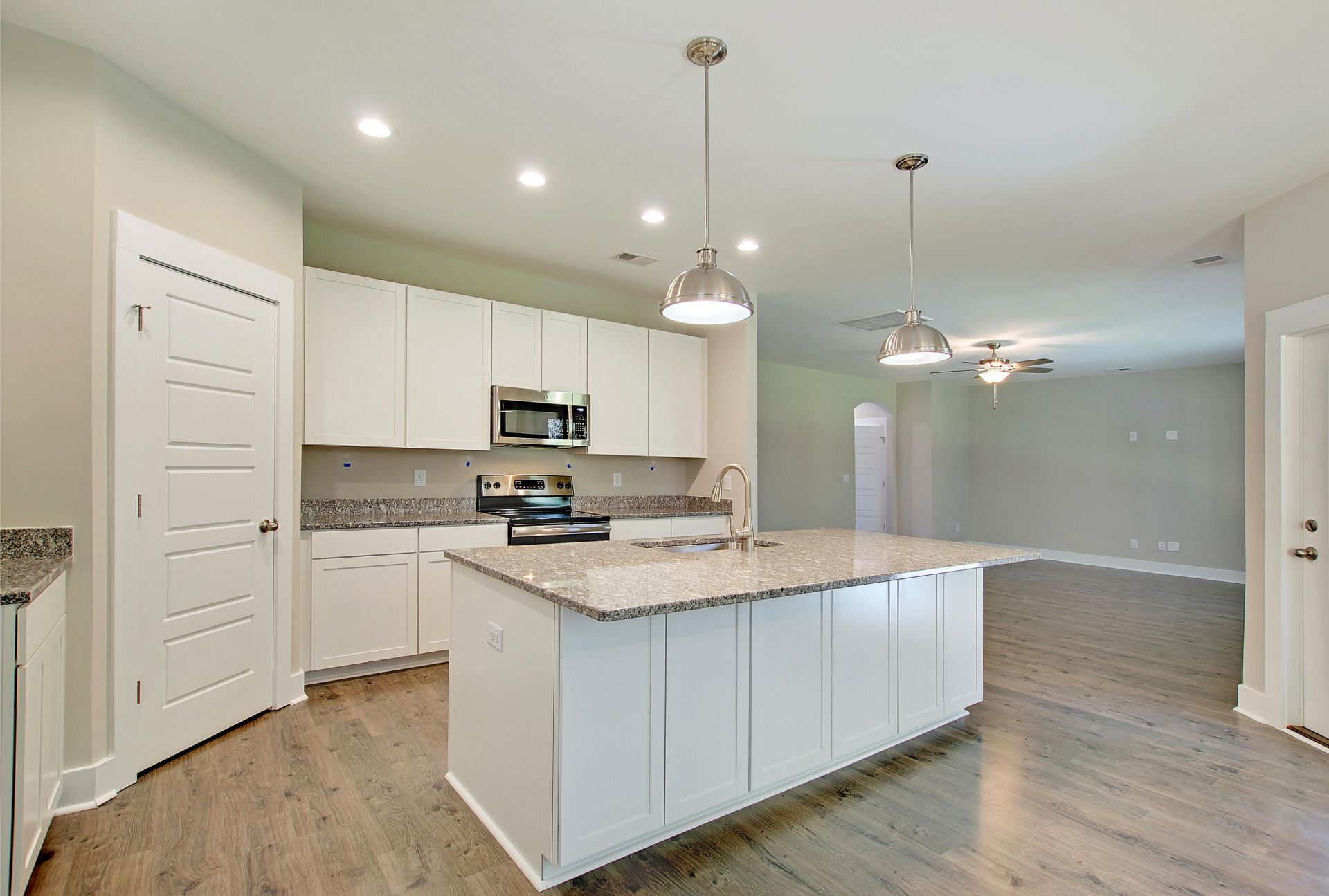 222 Creek Pointe Drive Photo 9