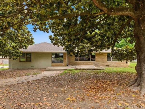 1707 S Broadway Boulevard , Ada, OK 74820