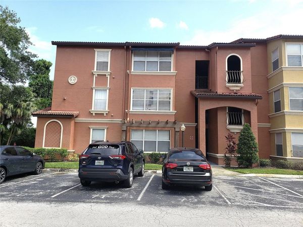 5120 CONROY ROAD , Unit 31, ORLANDO, FL 32811