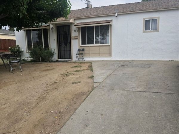 1206 Crawford , Bakersfield, CA 93305
