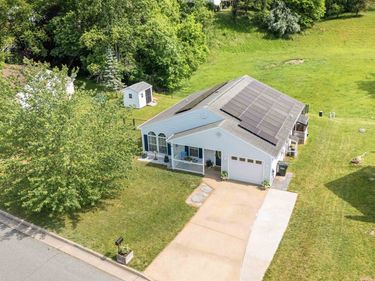 405 GREENWOOD RD, STAUNTON, VA 24401