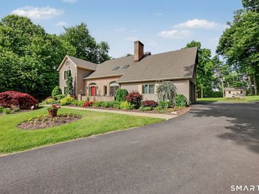 29 Woodridge, New Fairfield, CT 06812