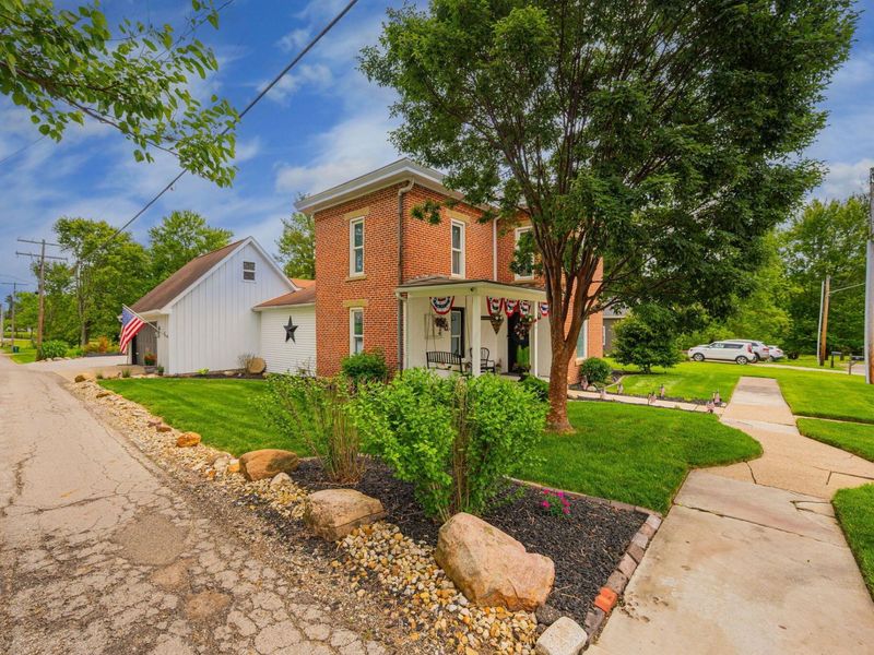 26 S Calhoun Street, Centerburg, OH 43011 Photo 2