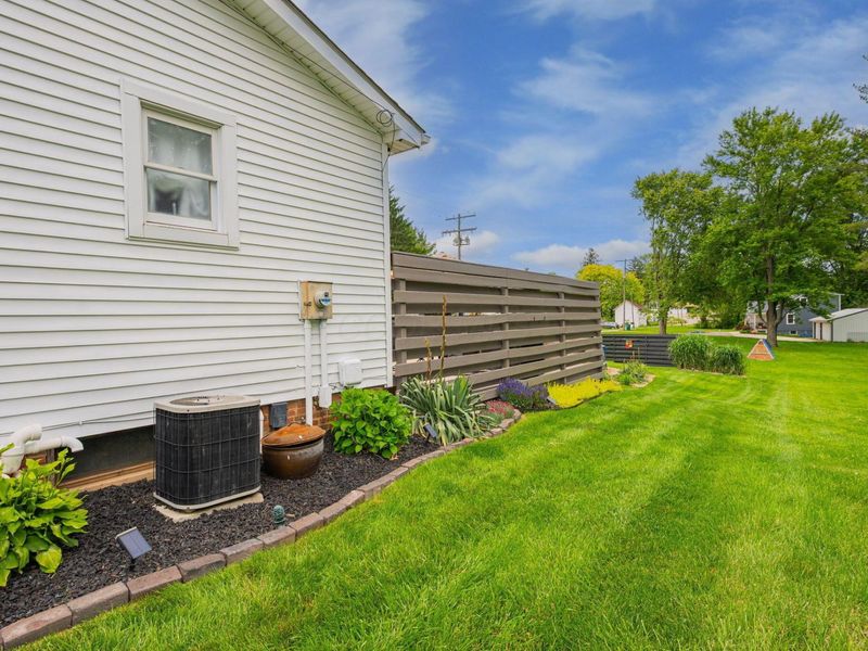 26 S Calhoun Street, Centerburg, OH 43011 Photo 95