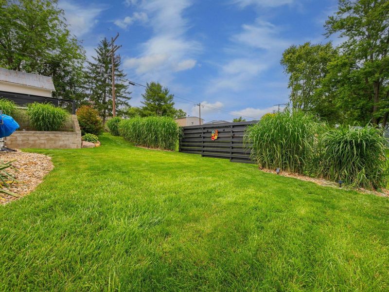 26 S Calhoun Street, Centerburg, OH 43011 Photo 96