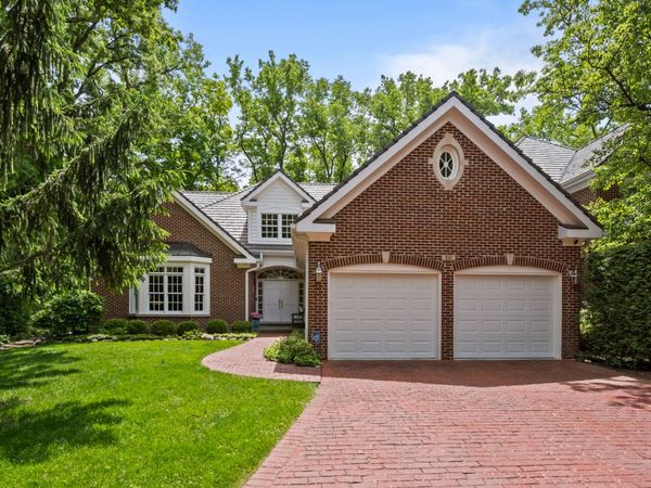 861 Gloucester Crossing , Lake Forest, IL 60045