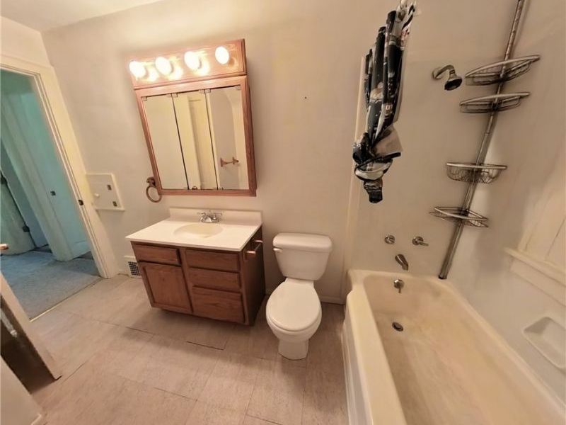 21950 Euclid Avenue, Euclid, OH 44117 Photo 29