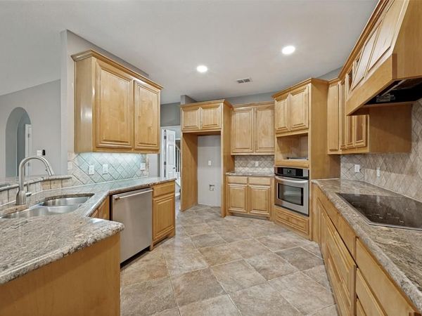 1302 Charlotte Way, Carrollton, TX 75007