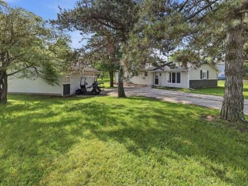 1155 W Choctaw Drive, London, OH 43140 Photo 3