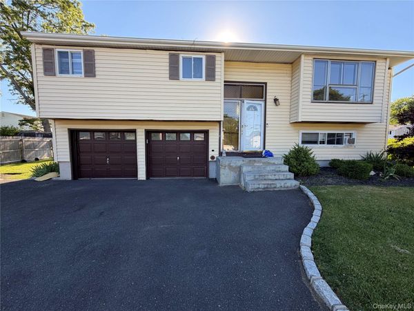 364 Broadway , Port Jefferson, NY 11776