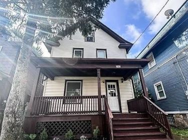 713 Townsend Place , Niagara Falls, NY 14301
