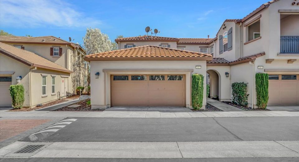 62 S Rio Rapido Dr, Tracy, CA 95391 Photo