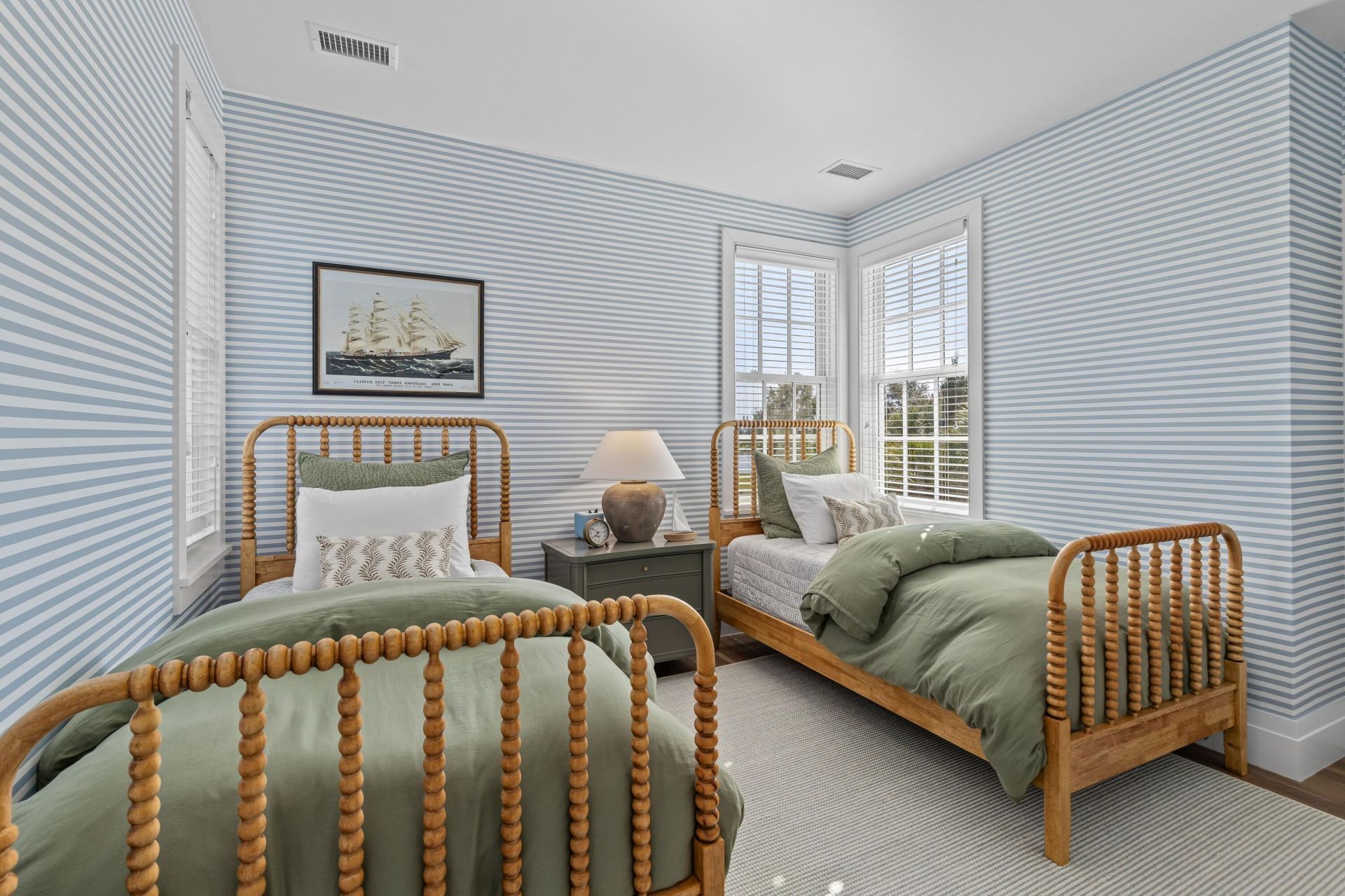 180 Ithecaw Creek Street Photo 58