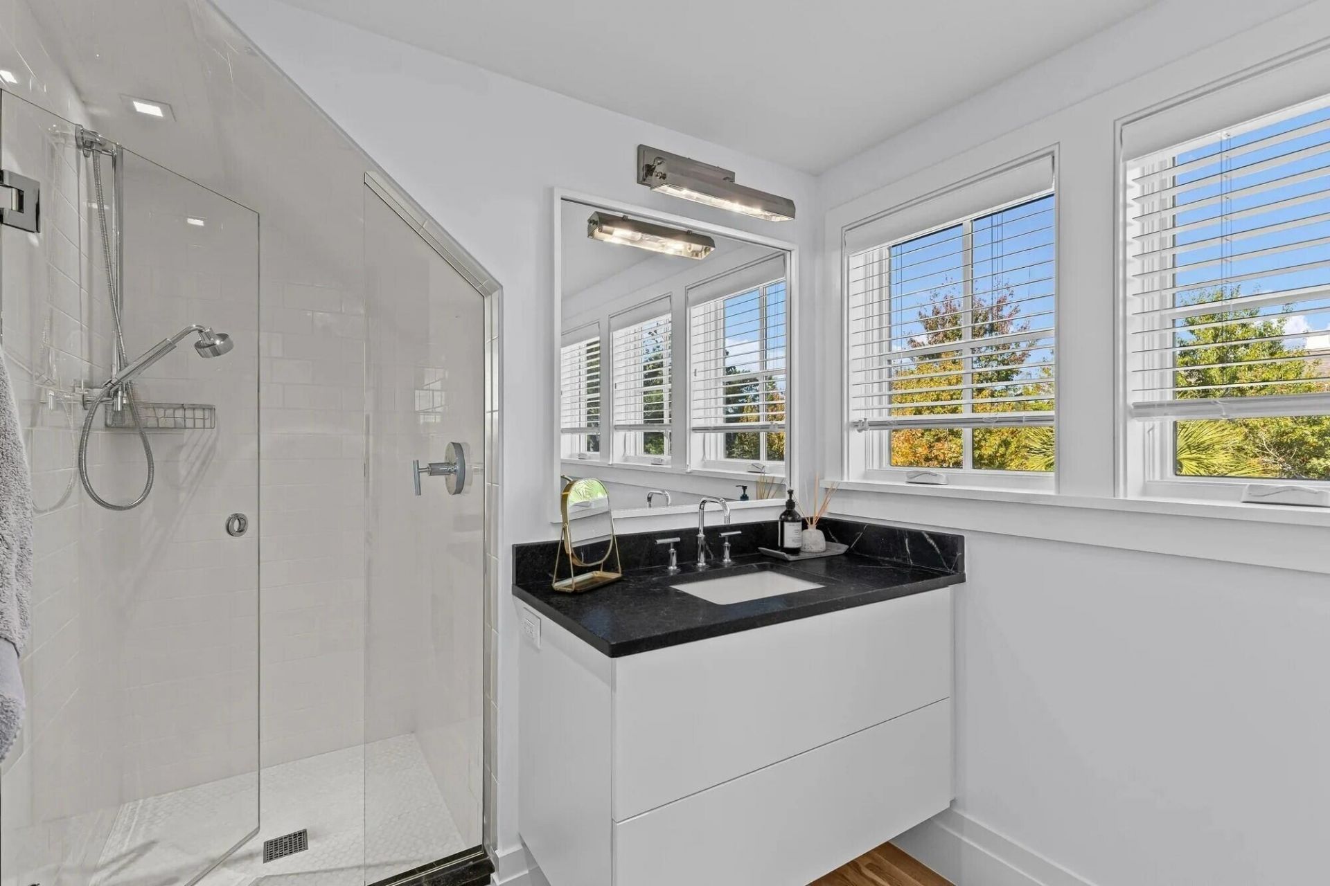 180 Ithecaw Creek Street Photo 69