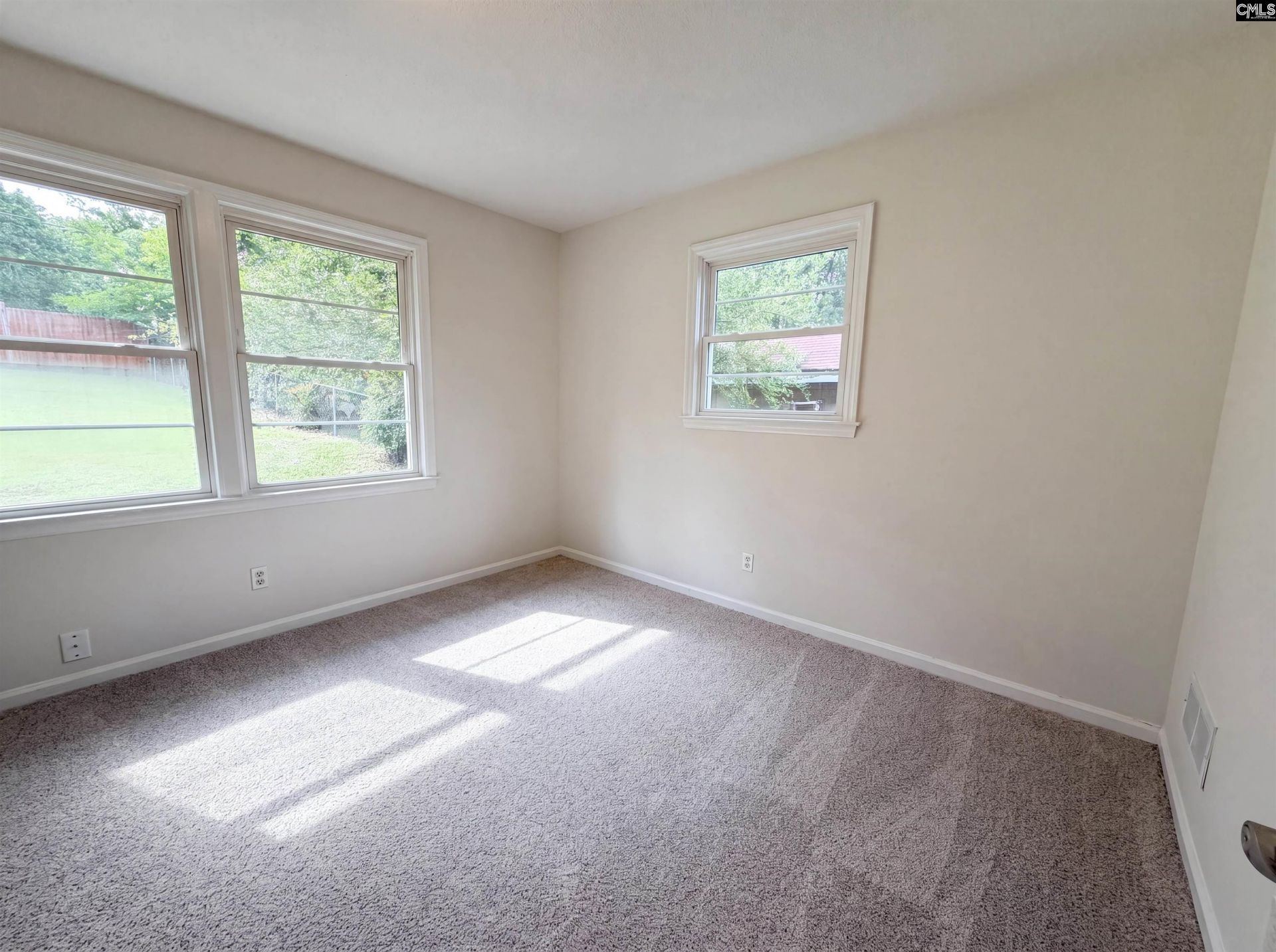 1513 Alpha Court  Photo 12
