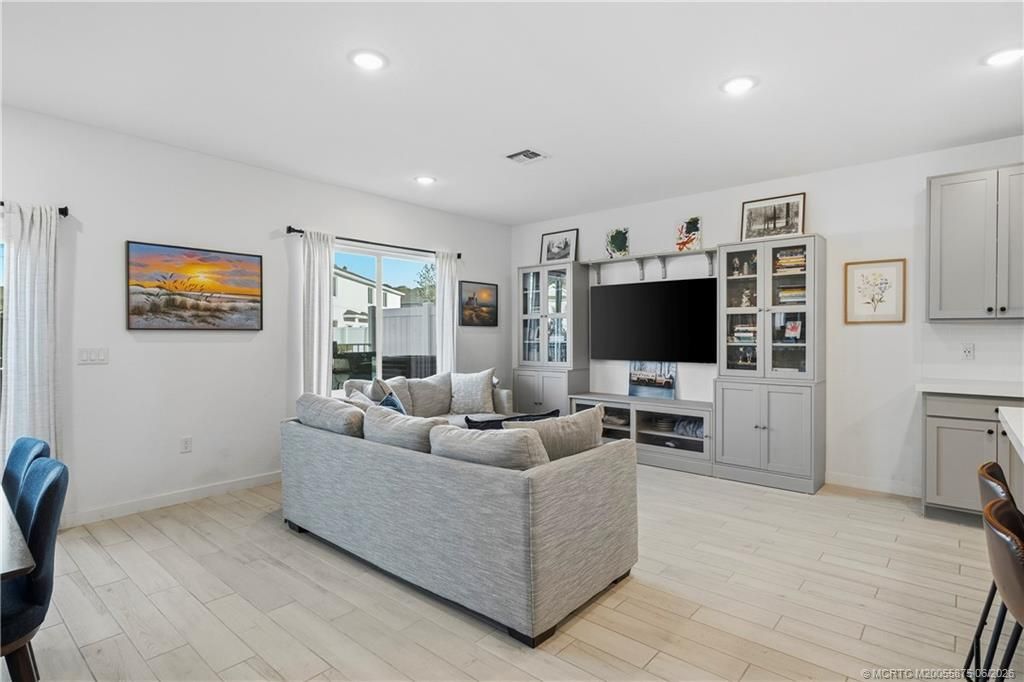 649 NE Waters Edge Lane, Port Saint Lucie, FL 34983 Photo