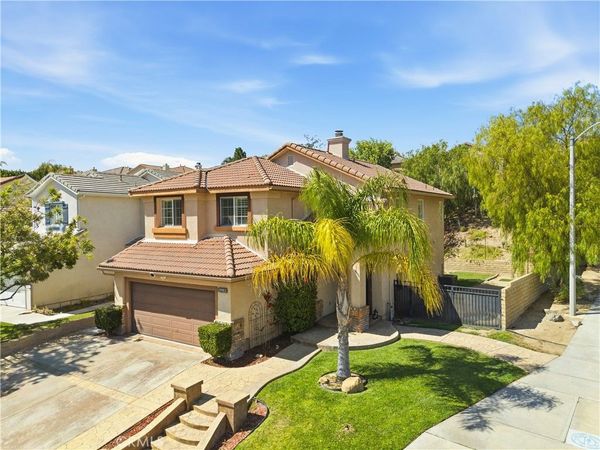 19903 Rhona Place , Saugus, CA 91350