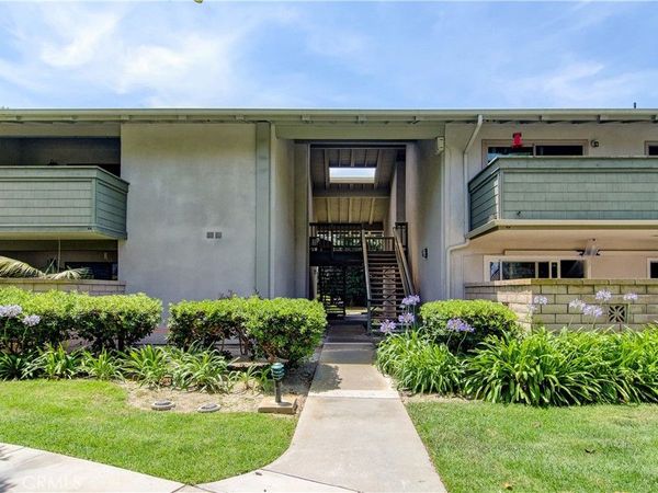 8777 Coral Springs Court, Unit 11H, Huntington Beach, CA 92646
