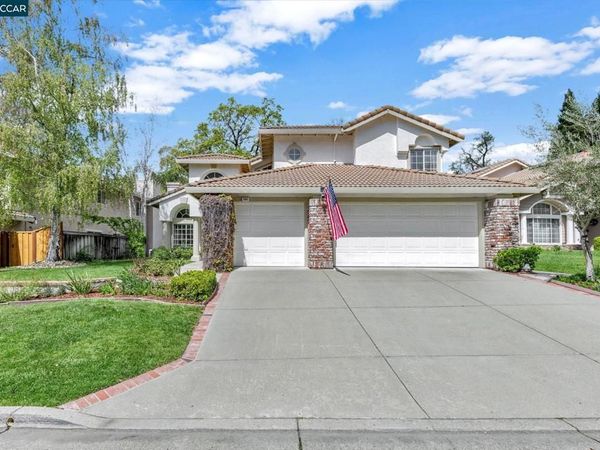 668 Sun Tree Ct, Danville, CA 94506