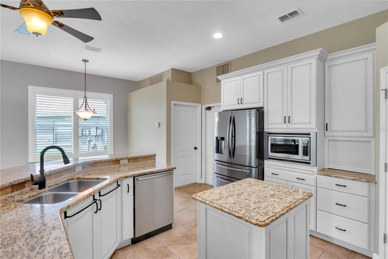 713 Cedarwood Court, Orlando, FL 32828 Photo