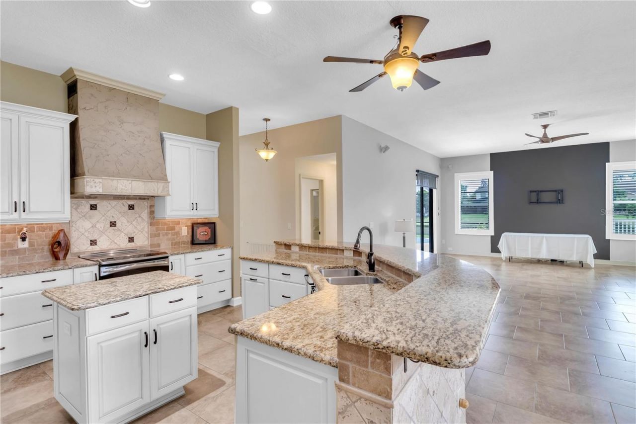 713 Cedarwood Court, Orlando, FL 32828 Photo