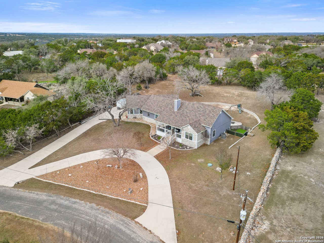 219 Victoria Dr, Kerrville, TX 78028 Main Photo