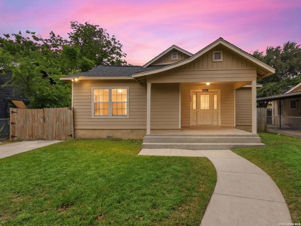 1030 W WINNIPEG AVE, San Antonio, TX 78225