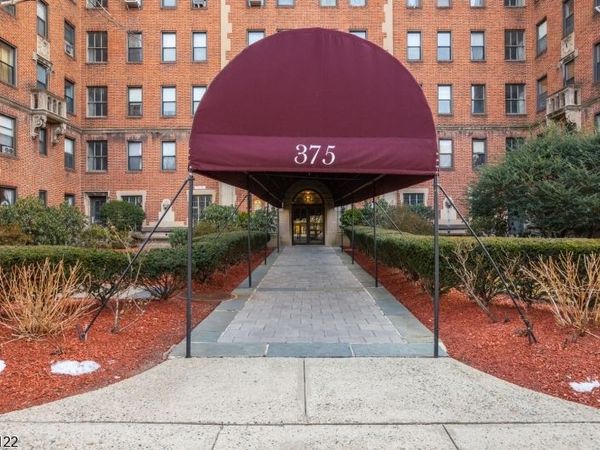 363 Mt Prospect Ave, Newark, NJ 07104