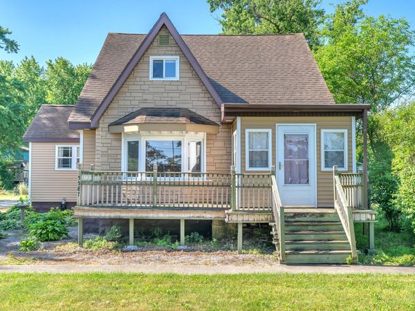 5587 W In-10, DeMotte, IN 46310