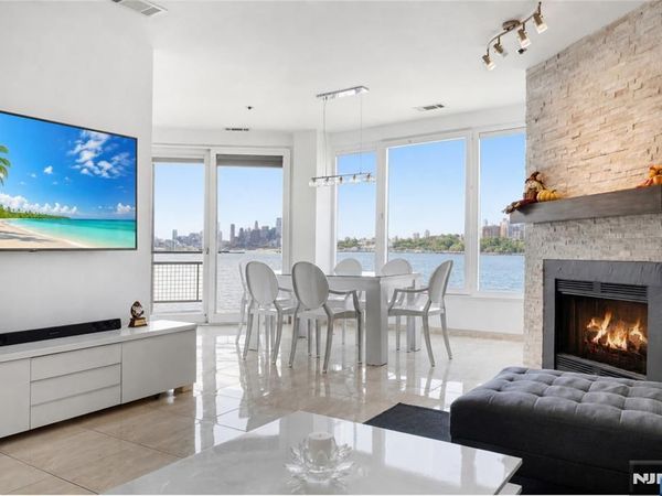 600 Harbor Boulevard 928, Unit 928, WEEHAWKEN, NJ 07086