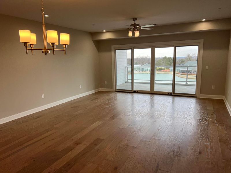 5285 Highpointe Lakes Drive, Unit 303, Columbus, OH 43081 Photo 13
