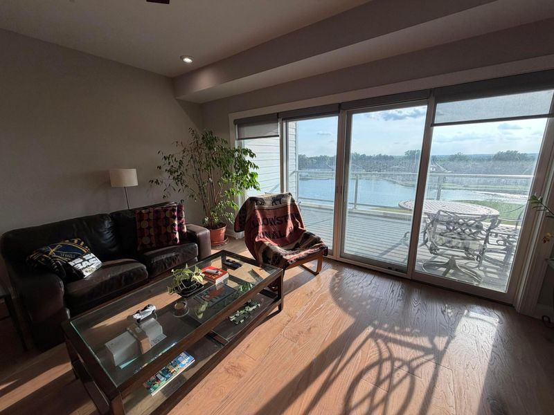 5285 Highpointe Lakes Drive, Unit 303, Columbus, OH 43081 Photo 15