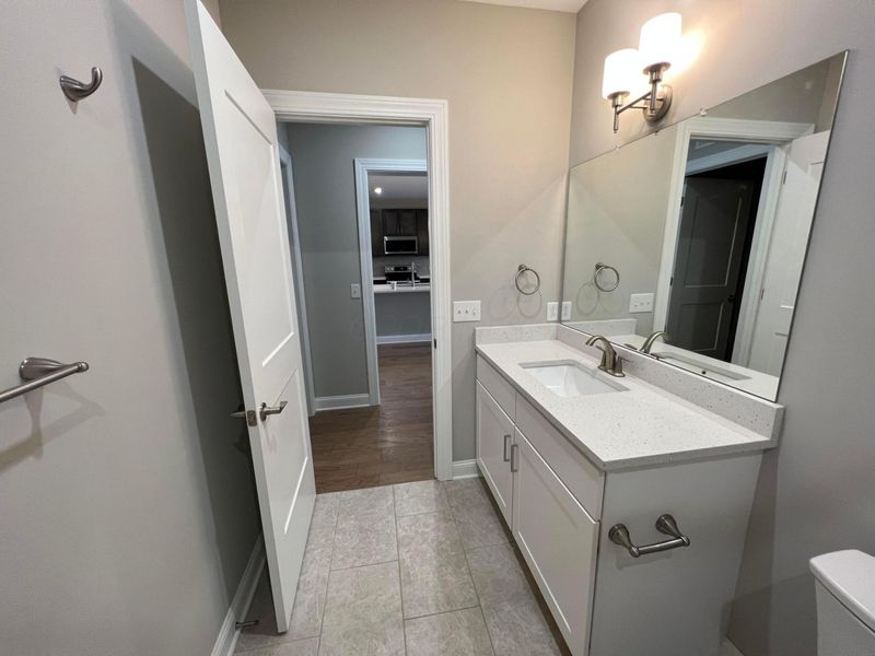 5285 Highpointe Lakes Drive, Unit 303, Columbus, OH 43081 Photo 37