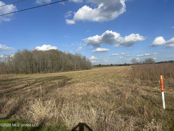 Old Hillsboro Road, Forest, MS 39074