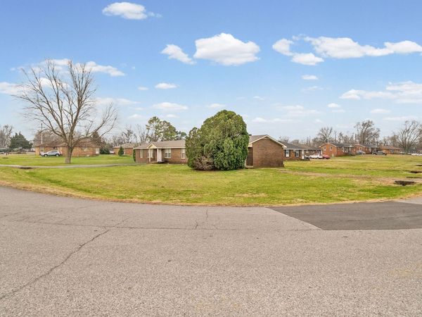 124 Tandy Dr , Unit B, Clarksville, TN 37042