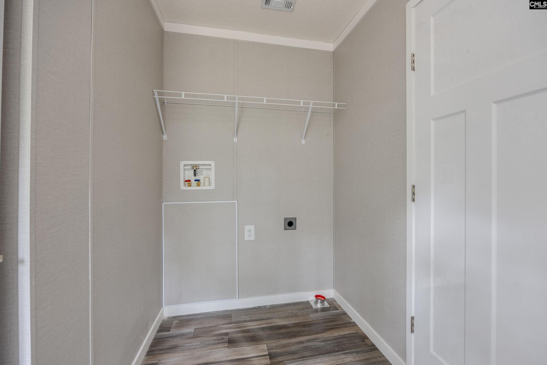 395 Otis Baughman S.r. Road  Photo 14