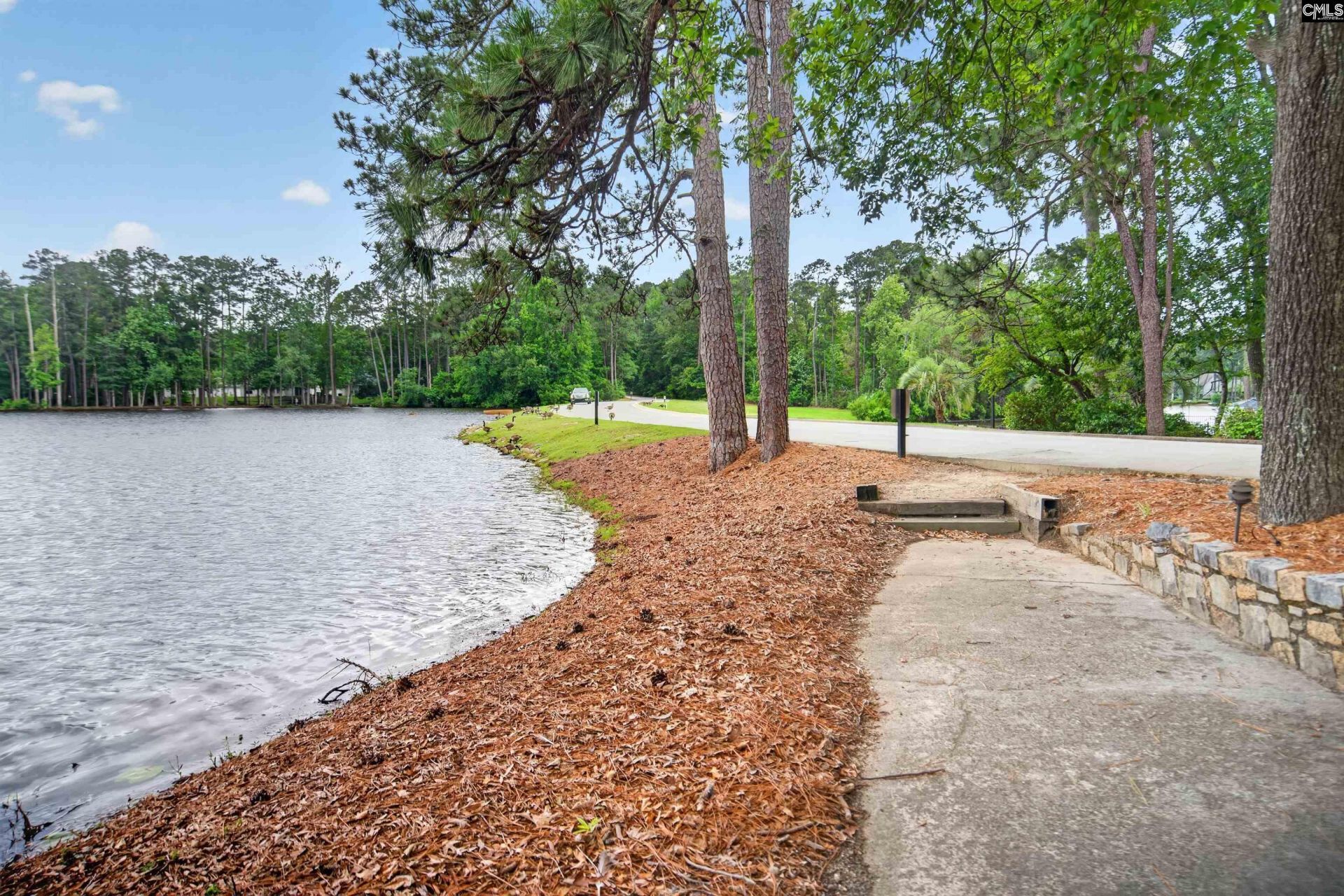 140 Twin Oaks Lane  Photo 31