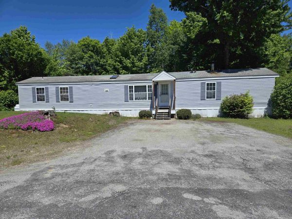29 Fairway Avenue, Newport, NH 03773