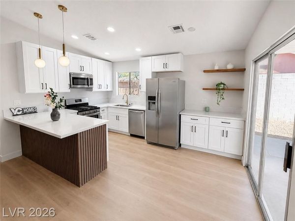 6411 Aclare Avenue, Las Vegas, NV 89118