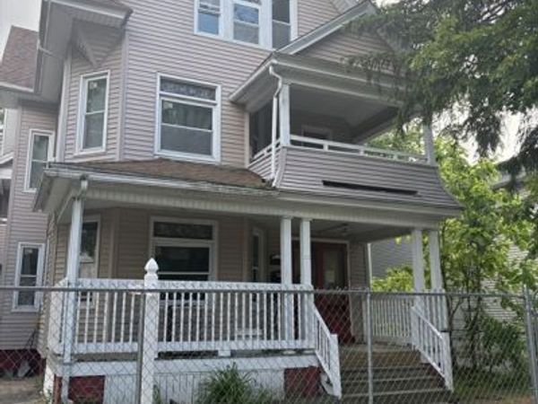 350 Dickinson, Springfield, MA 01108