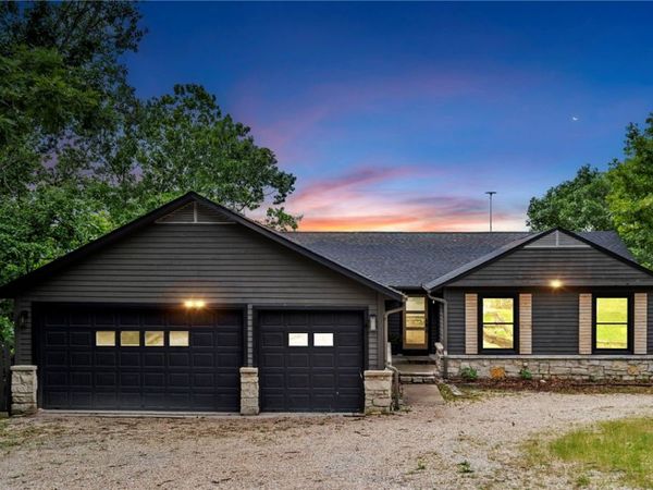 3889 Mundell Road , Eureka Springs, AR 72631