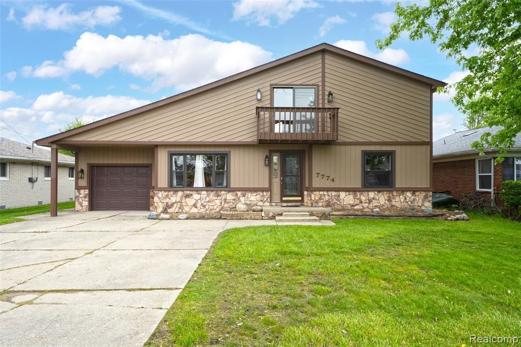 7774 Colony Drive , Clay Township, MI 48001 Main Photo