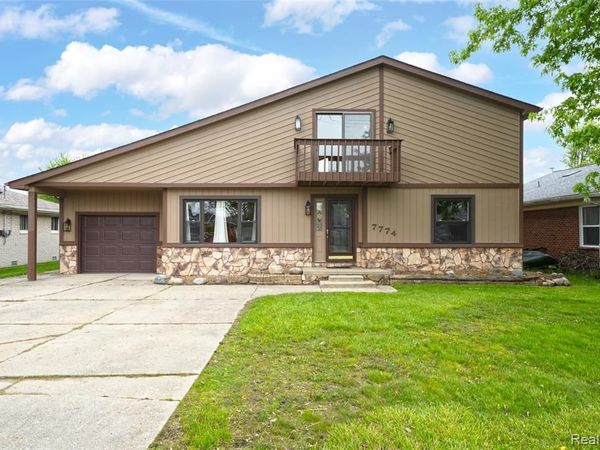 7774 Colony Drive , Clay Twp, MI 48001